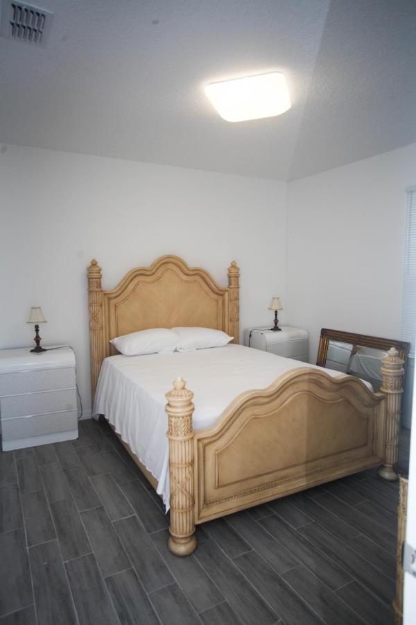 A Beautiful Queen Bedroom Orlando Eksteriør billede